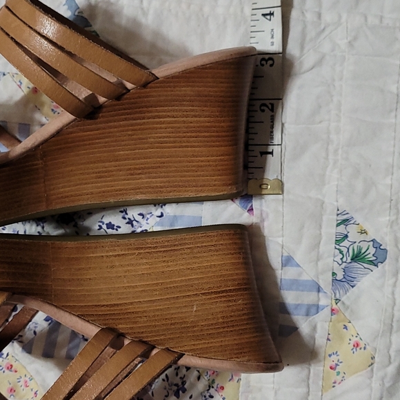 UGG Wedge Sandals Size 8 - Picture 10 of 10